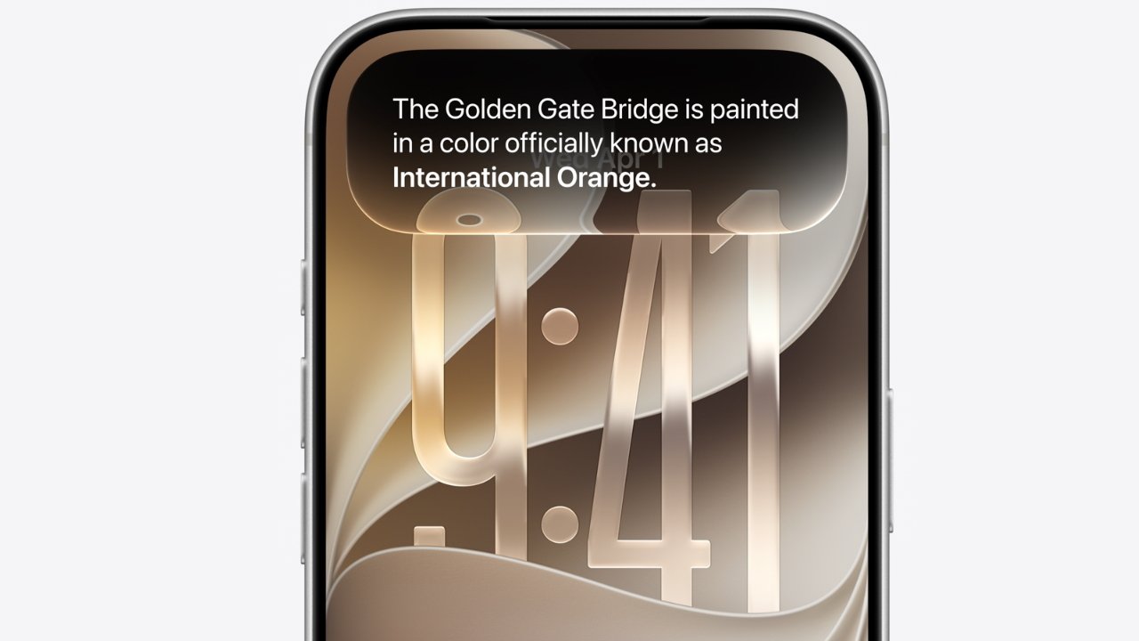 Side by side of Siri AI vs ChatGPT on iPhone after WWDC 2026
